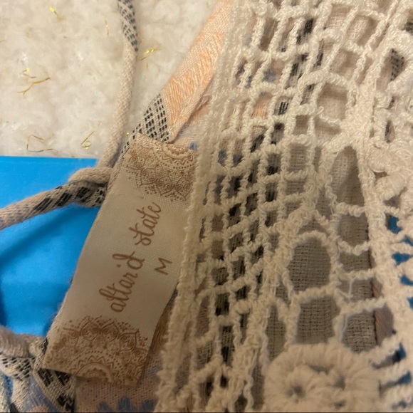 Altar’d state women’s sleeveless blouse - Picture 6 of 16